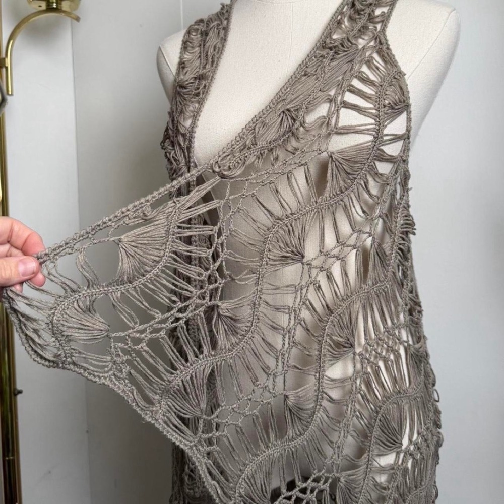 Wet Seal Mushroom Brown Crochet Fringe Open Front Boho Festival Vest Womens M/L